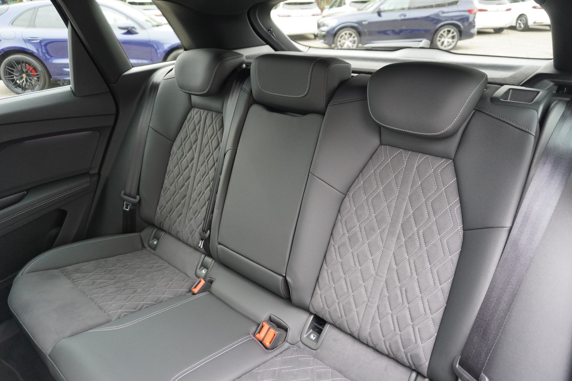AUDI Q4 e-tron 50 quattro S-LINE!!!-image-14