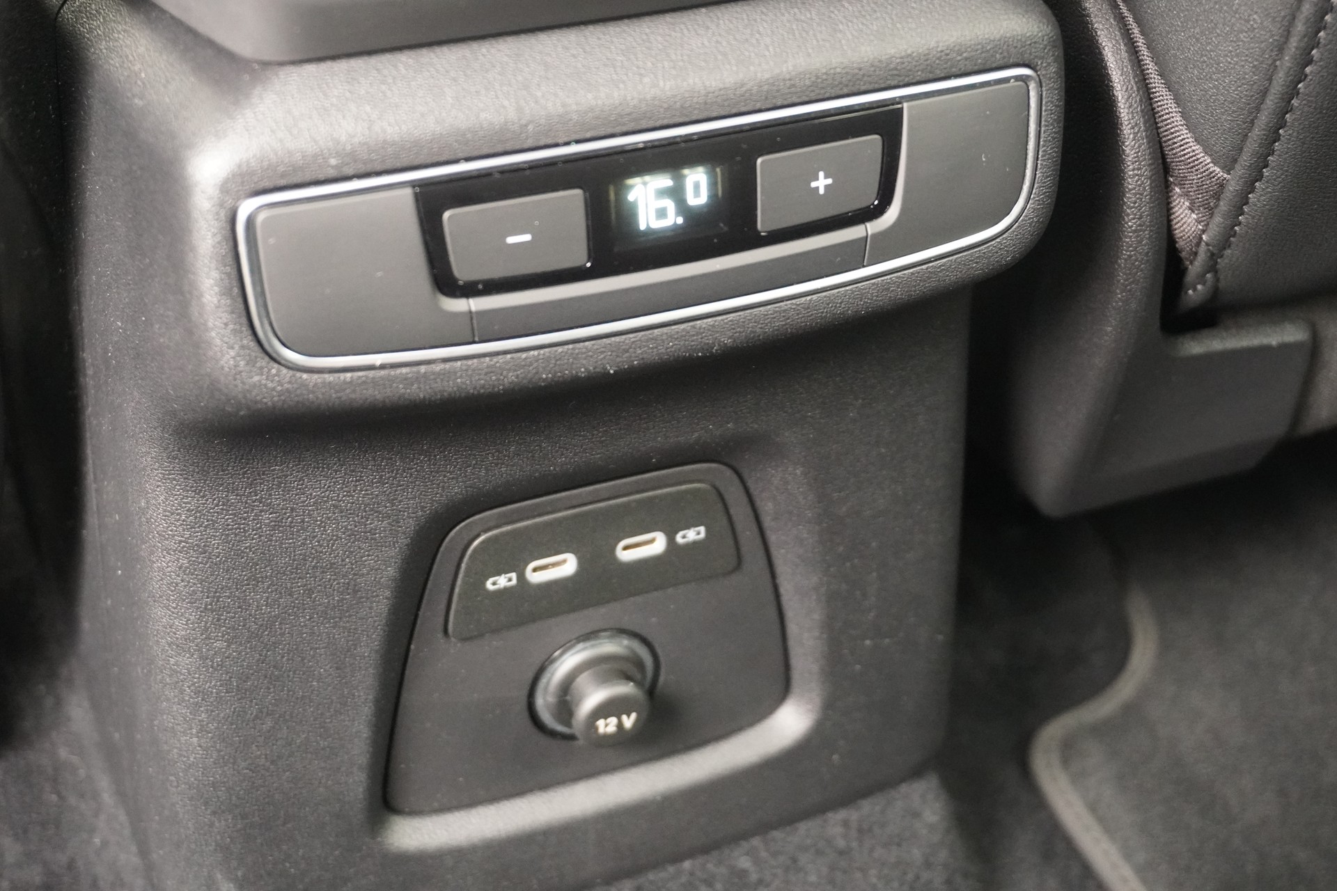 AUDI Q4 e-tron 50 quattro S-LINE!!!-image-15