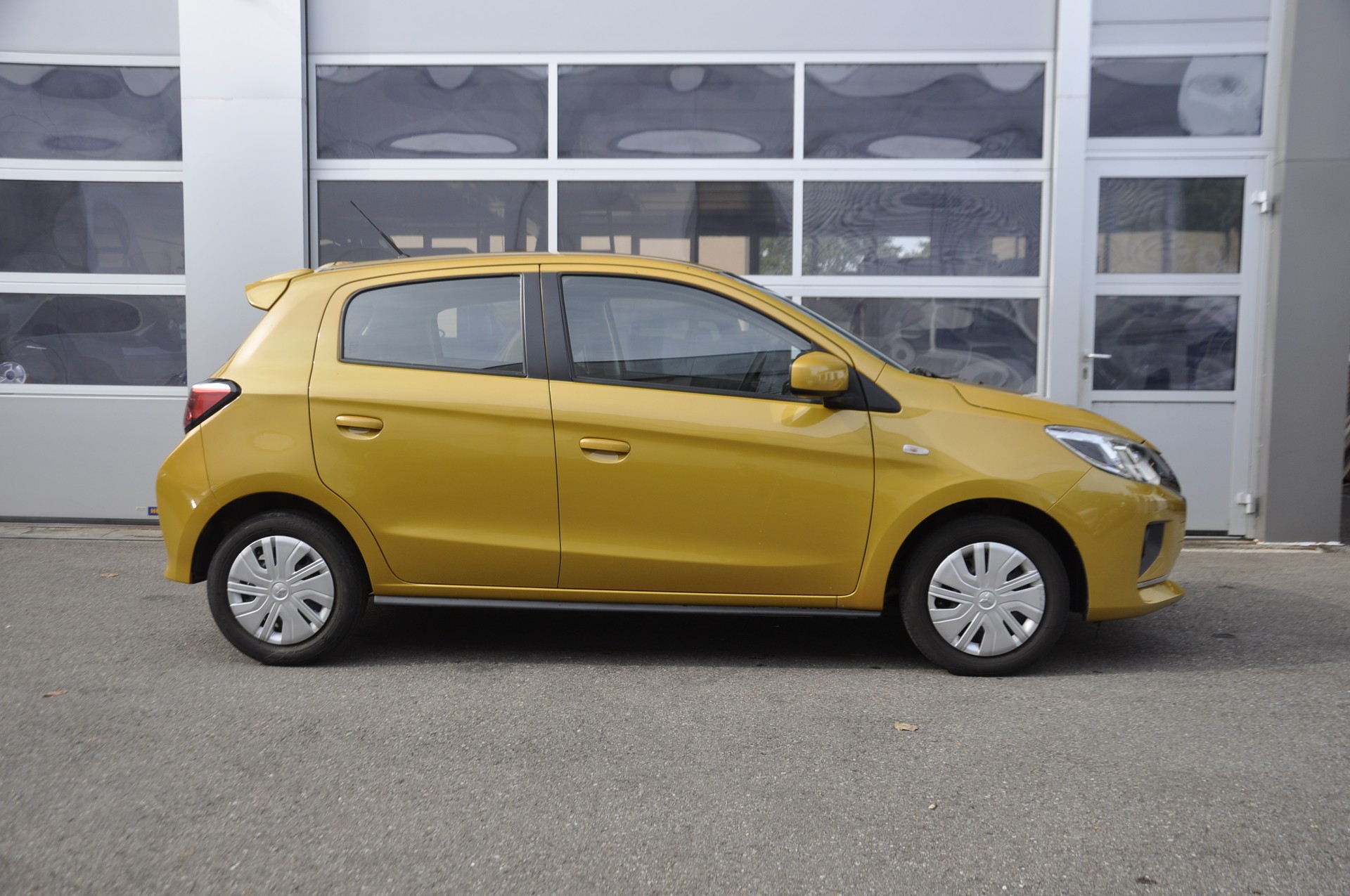 MITSUBISHI Space Star 1.2 CVT Pure-image-1