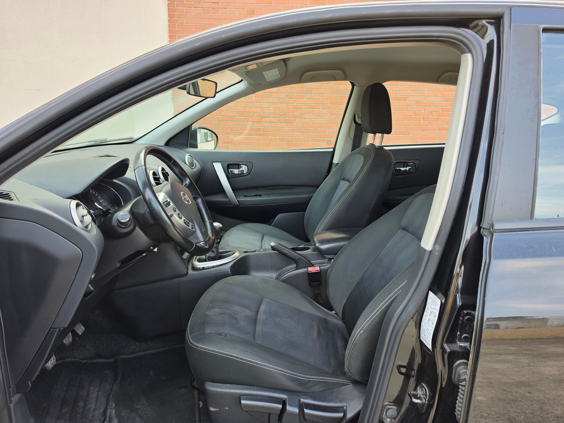 NISSAN Qashqai 2.0 dCi acenta-image-9