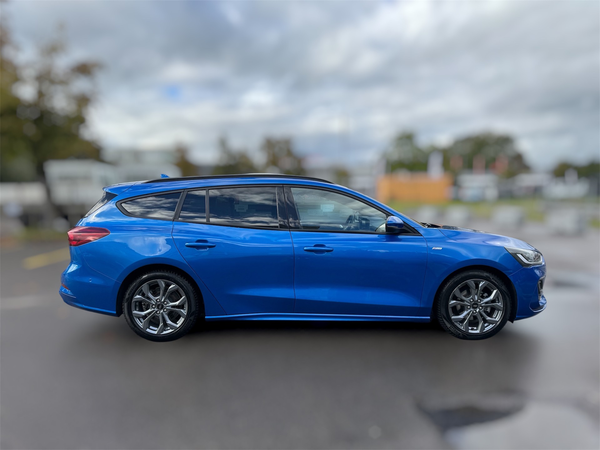 FORD Focus 1.0 MHEV ST-Line Automat-image-2