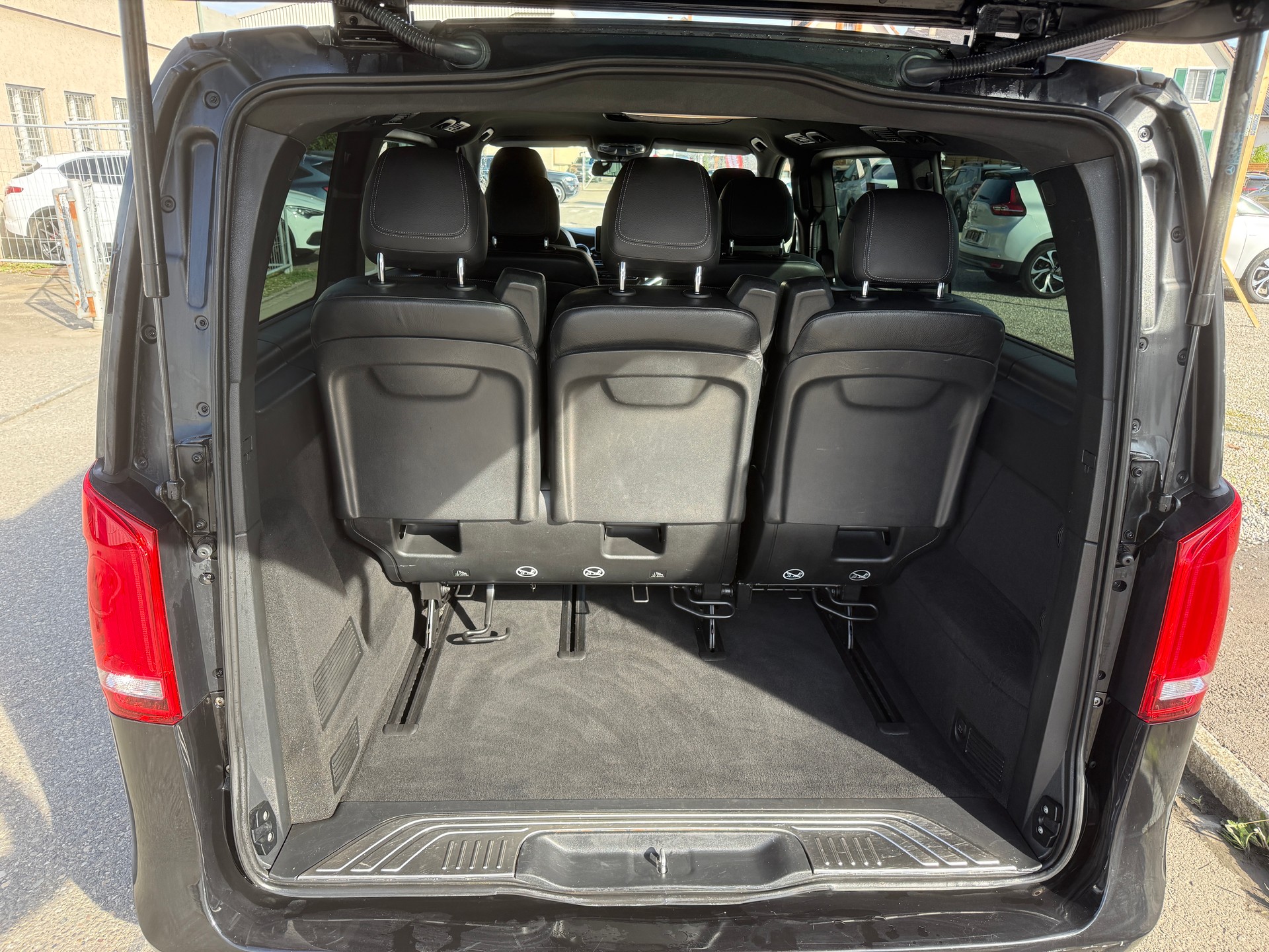 MERCEDES-BENZ V 250 d Avantgarde lang 4Matic 7G-Tronic-image-6