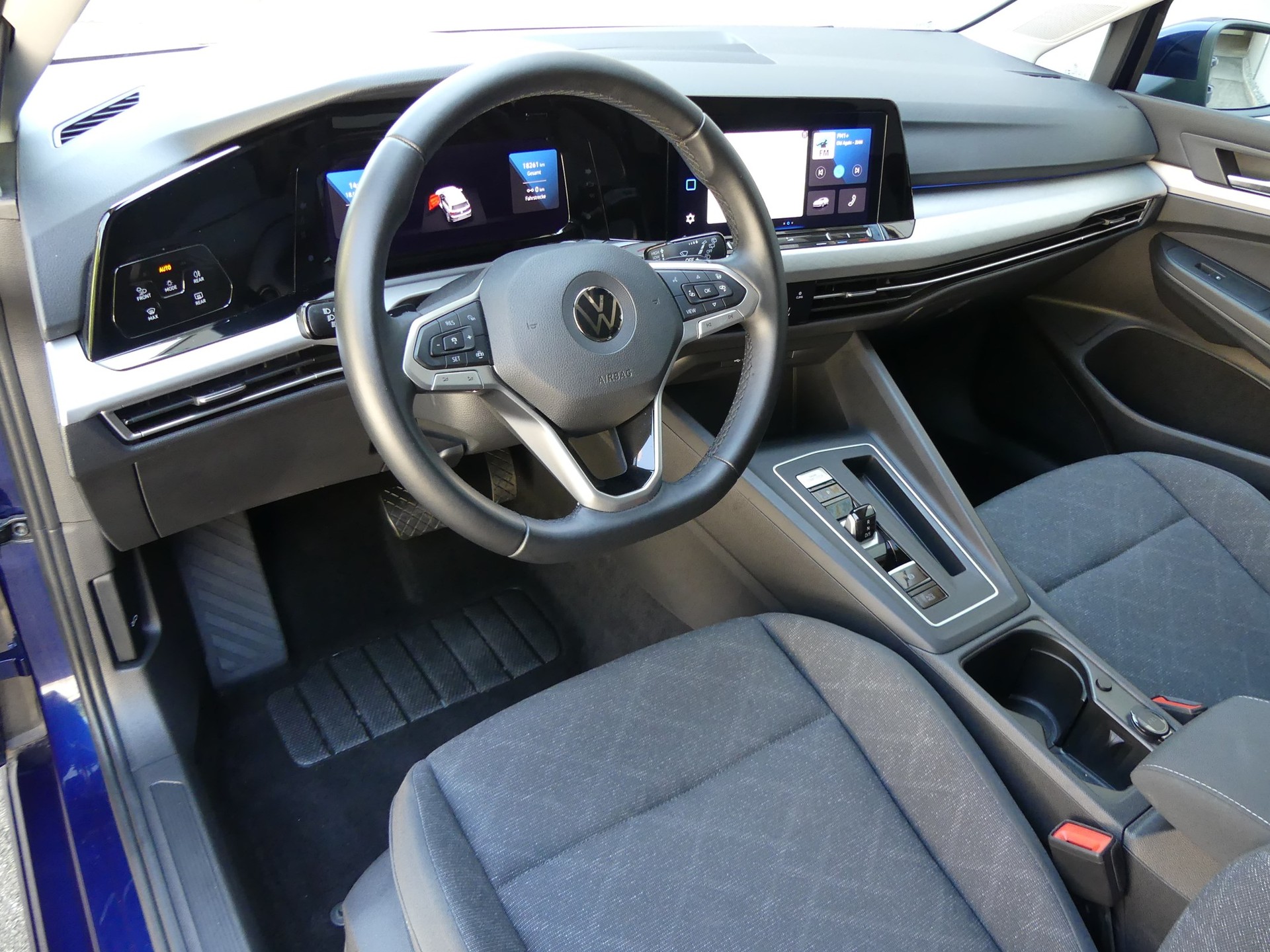 VW Golf 1.5 eTSI Style DSG-image-5