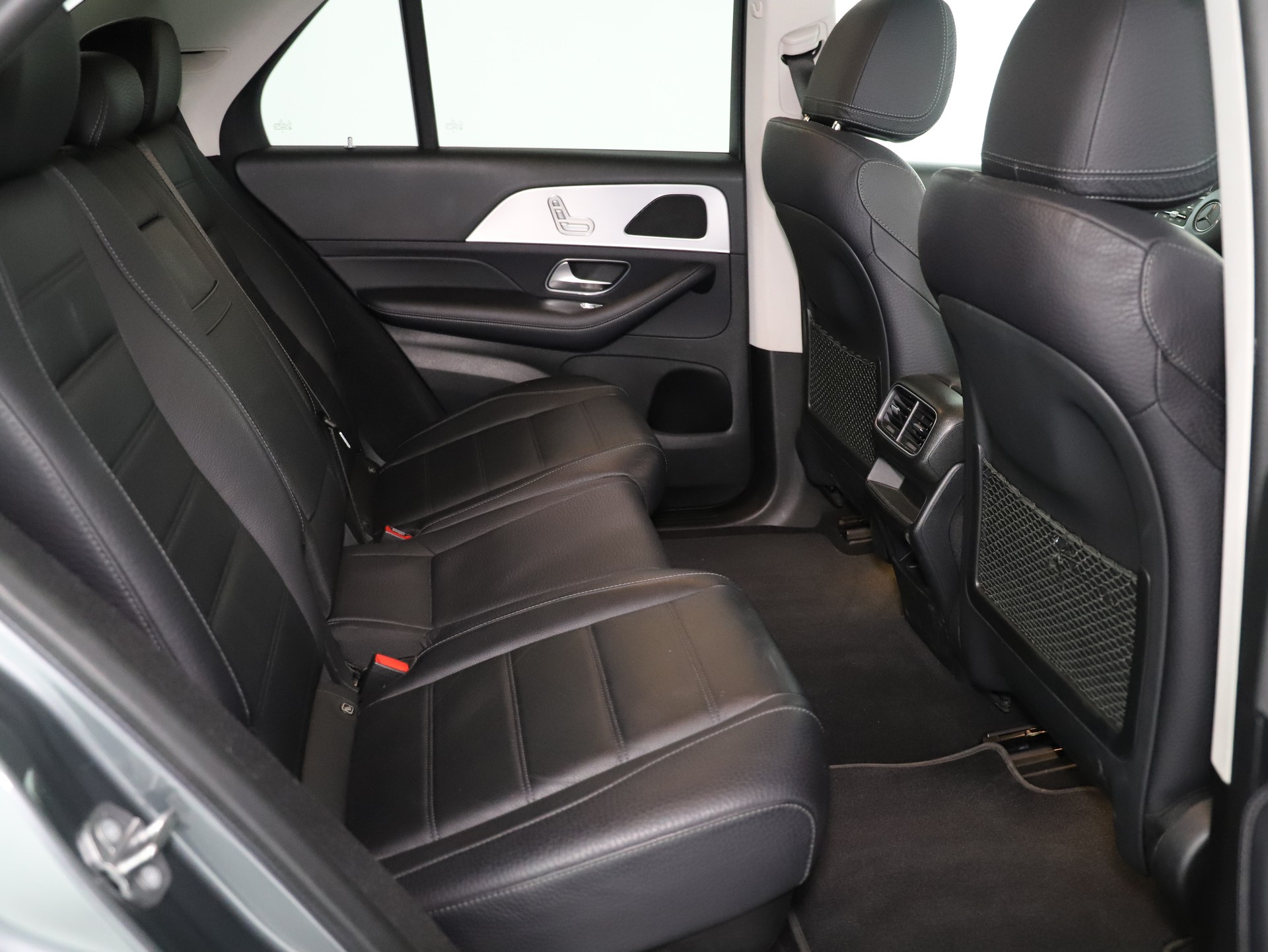 MERCEDES-BENZ GLE 300 d 4Matic-image-11