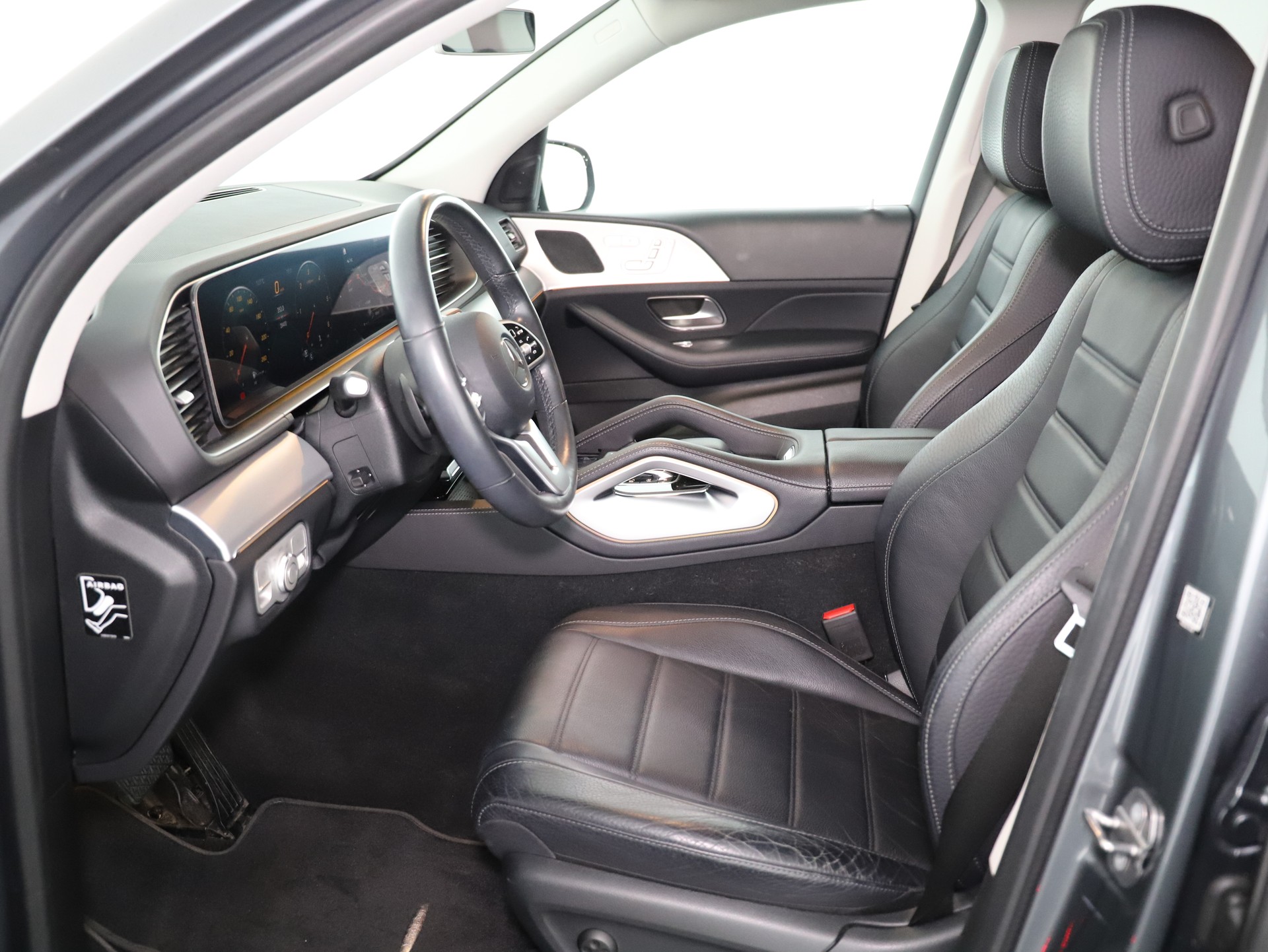 MERCEDES-BENZ GLE 300 d 4Matic-image-9