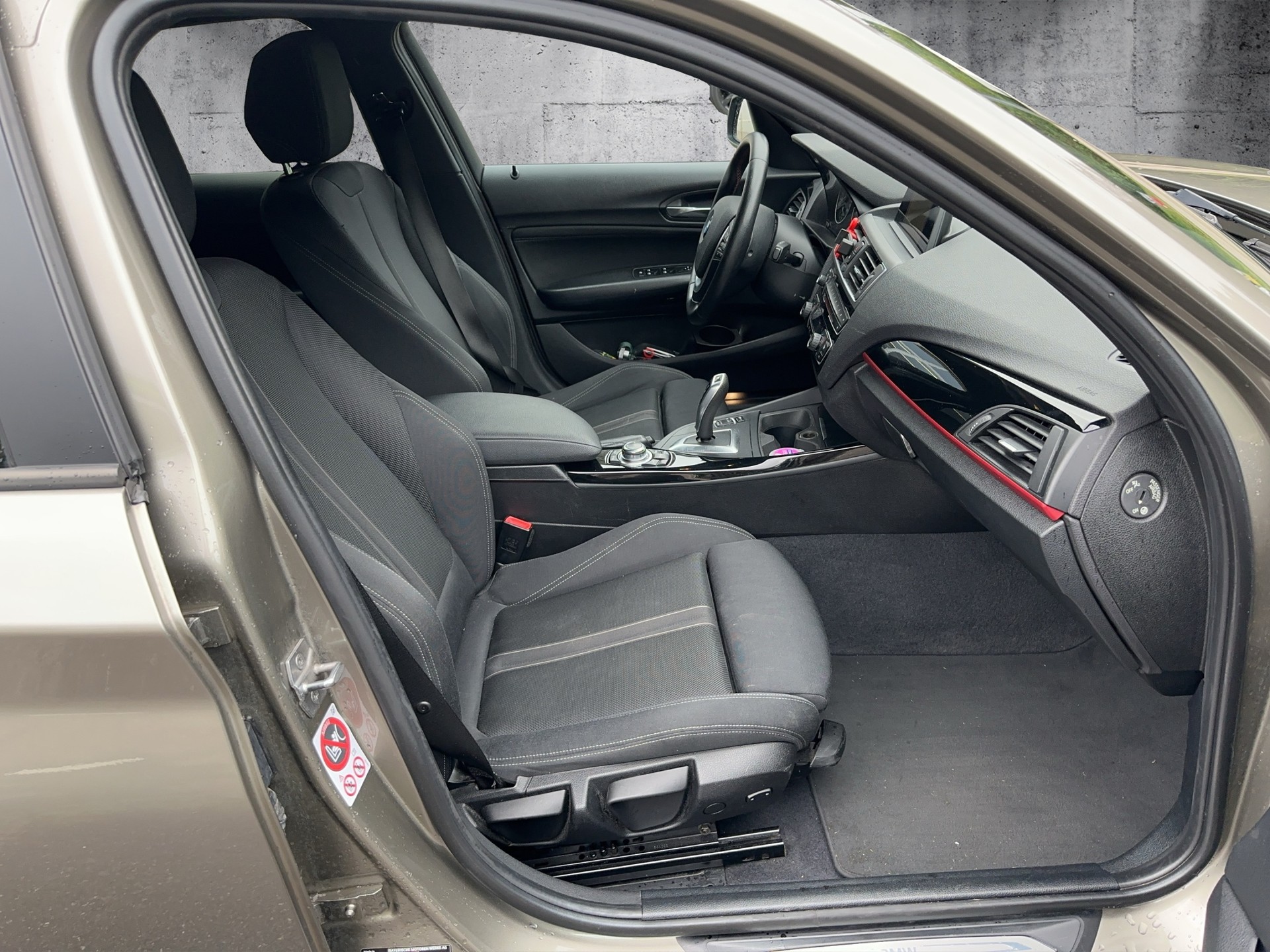 BMW 116d Sport Line Steptronic-image-12