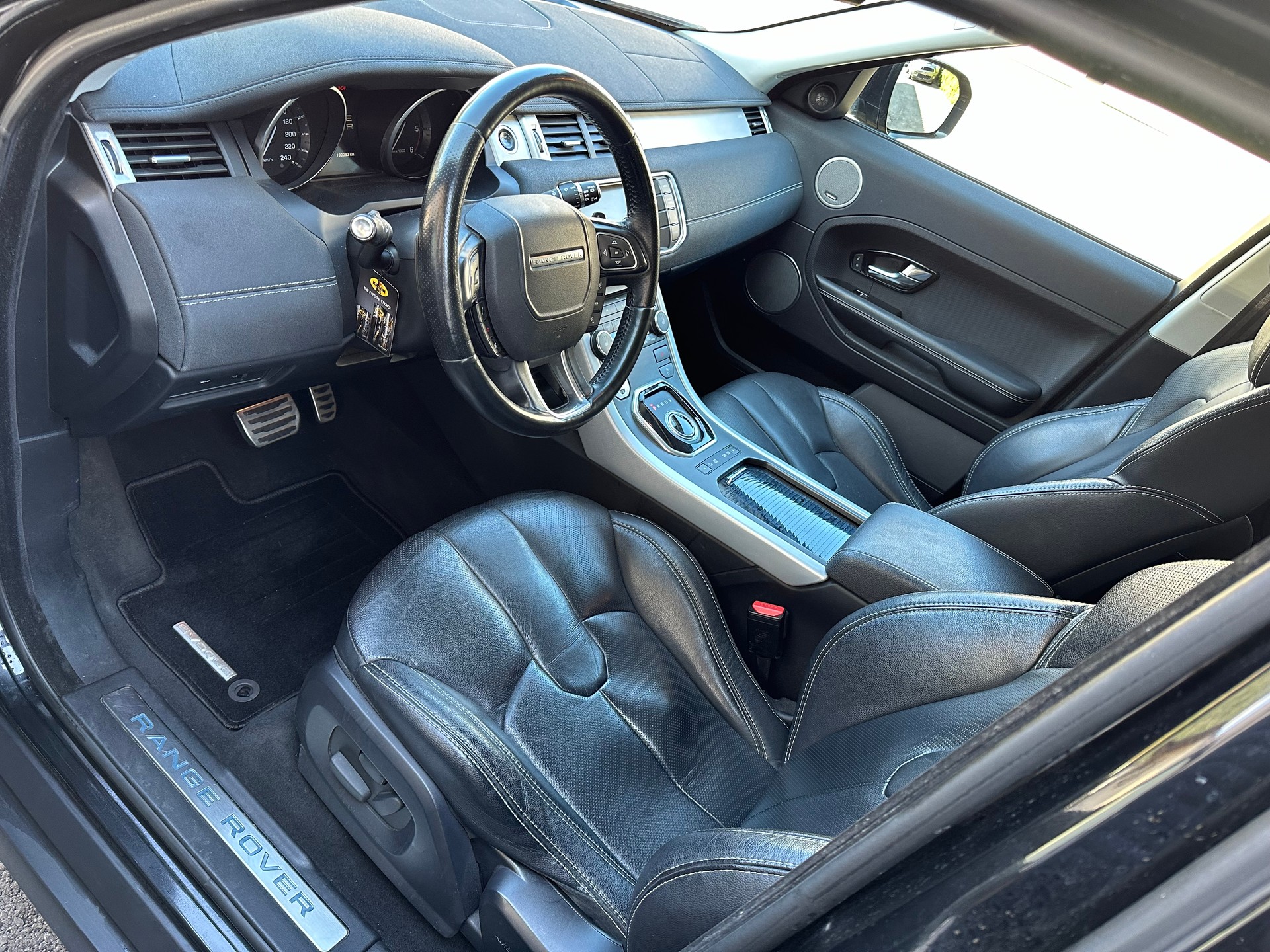 LAND ROVER Range Rover Evoque 2.2 SD4 Dynamic Spirit AT6-image-8