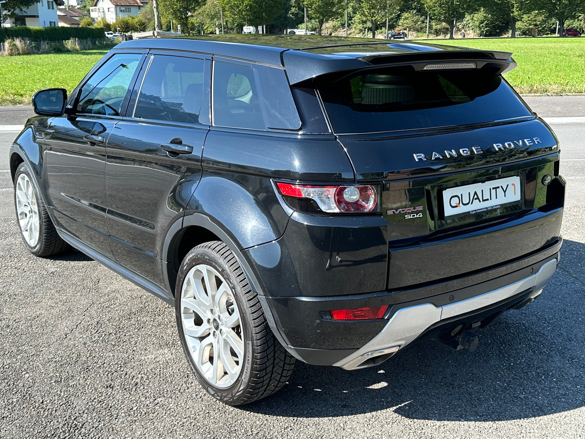 LAND ROVER Range Rover Evoque 2.2 SD4 Dynamic Spirit AT6-image-3