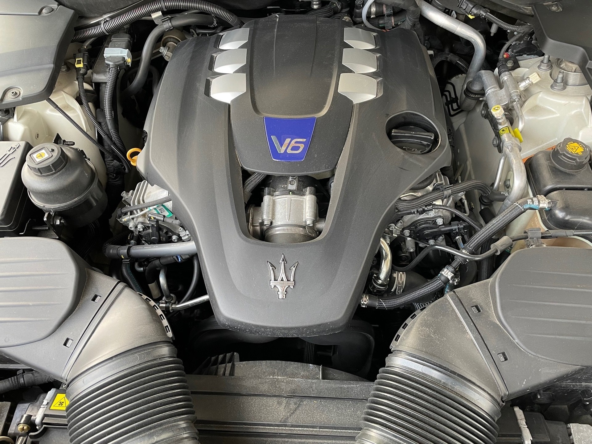 MASERATI Levante S 3.0 V6 Automatica-image-11