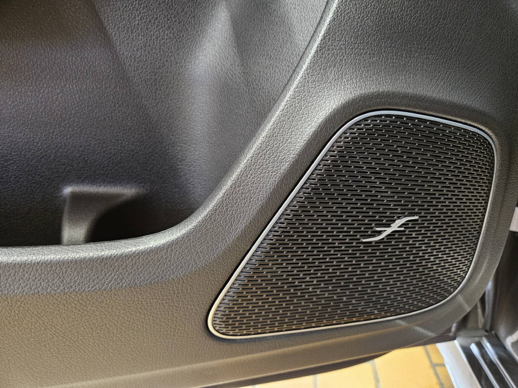 MERCEDES-BENZ A 220 4Matic AMG Line-image-11