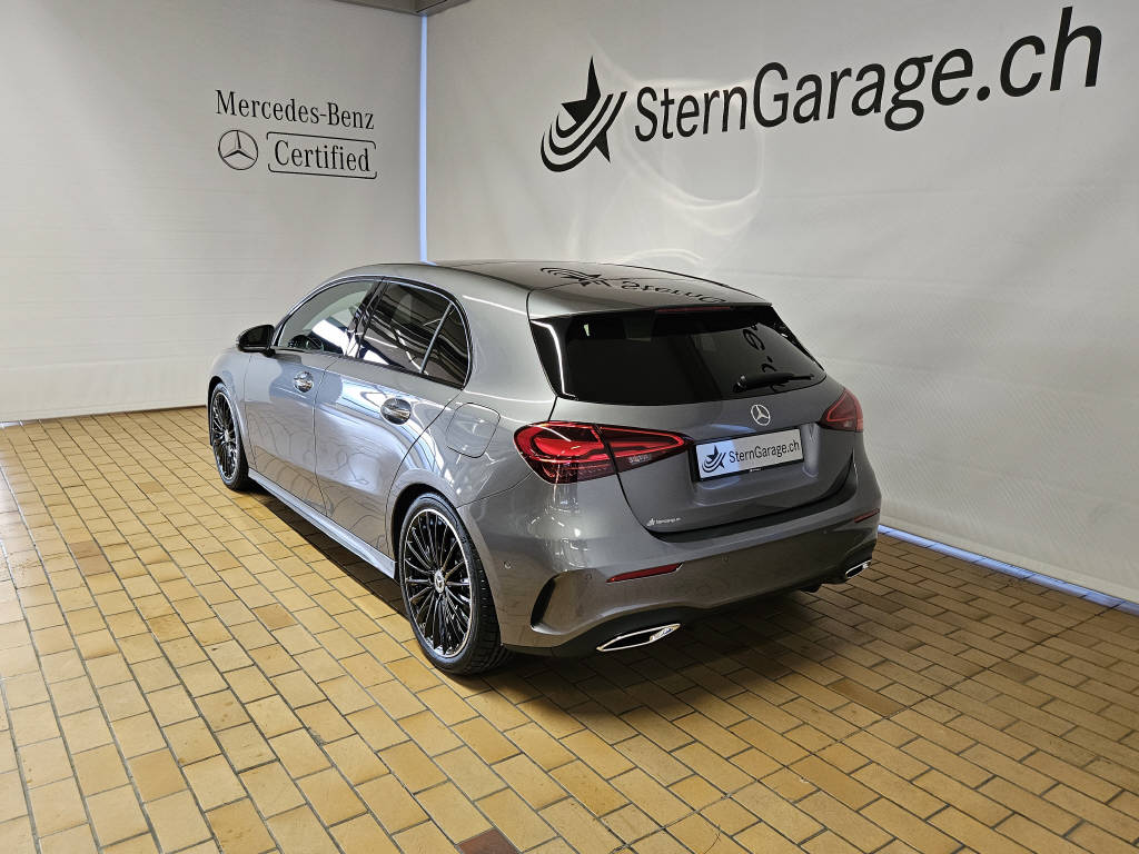 MERCEDES-BENZ A 220 4Matic AMG Line-image-2