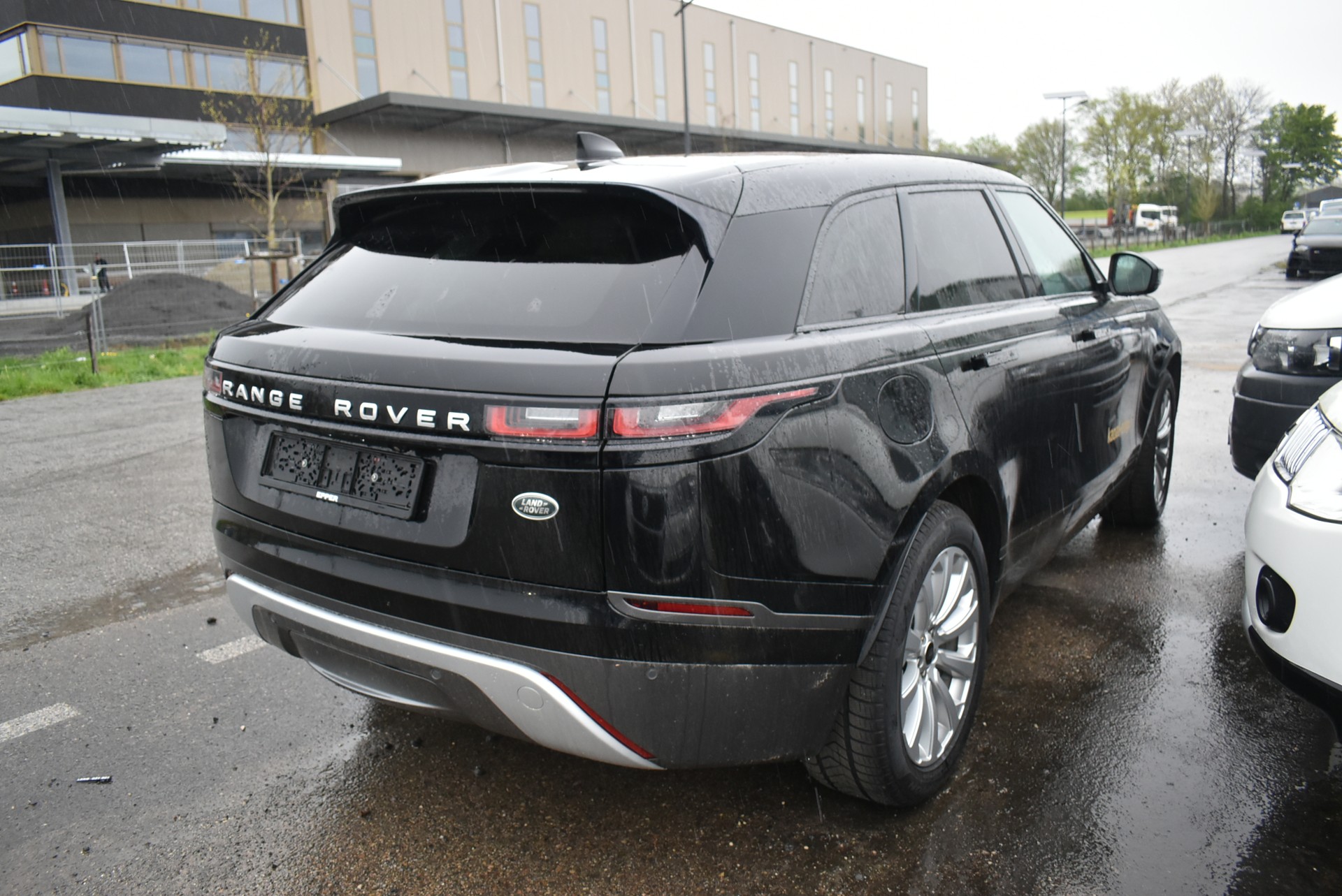 LAND ROVER Range Rover Velar D 240 S Automatic-image-6