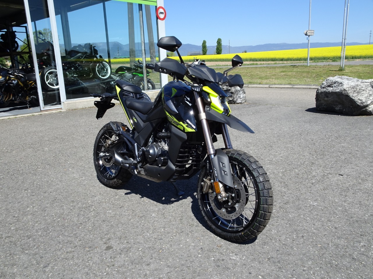 ZONTES ZT 125 U1-showroom-element-1