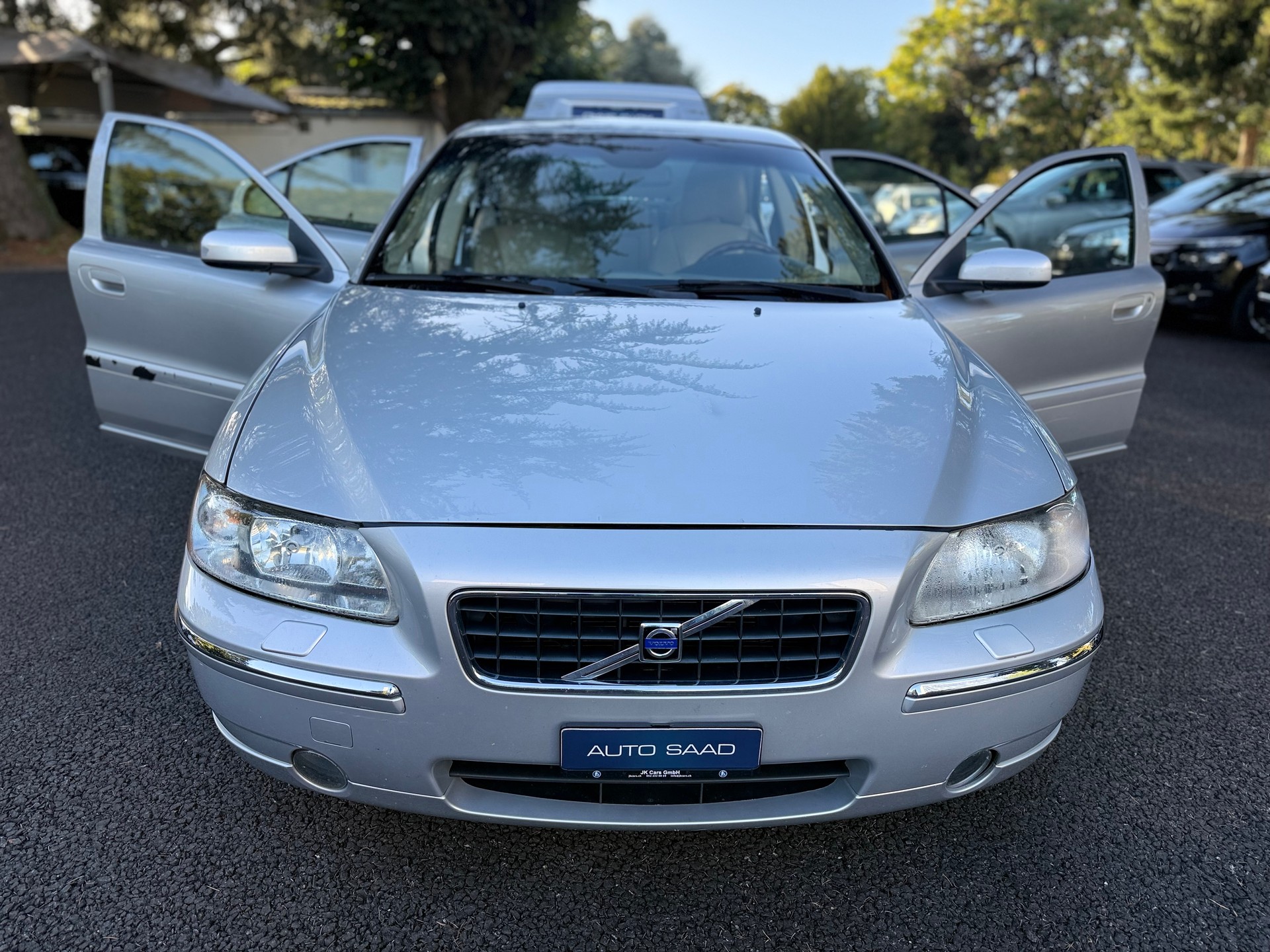 VOLVO S60 2.5T AWD Kinetic-image-10