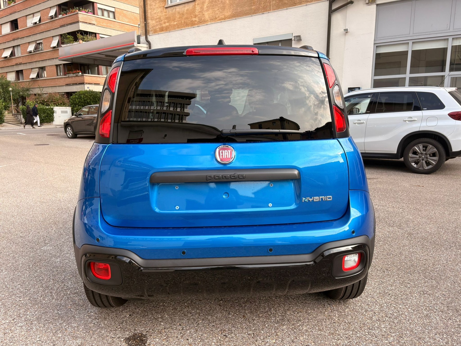 FIAT Panda 1.0 MHEV Cross-image-2