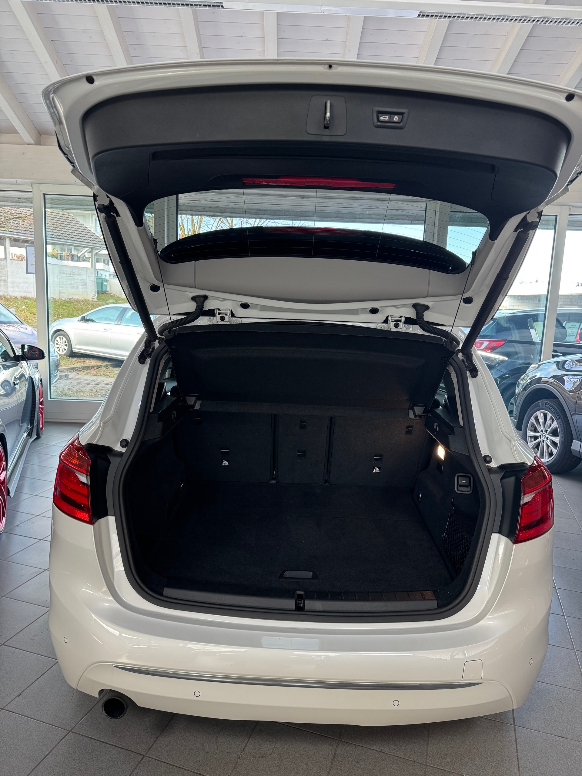 BMW 225xe iPerformance Active Tourer Sport Line Aut.-image-12