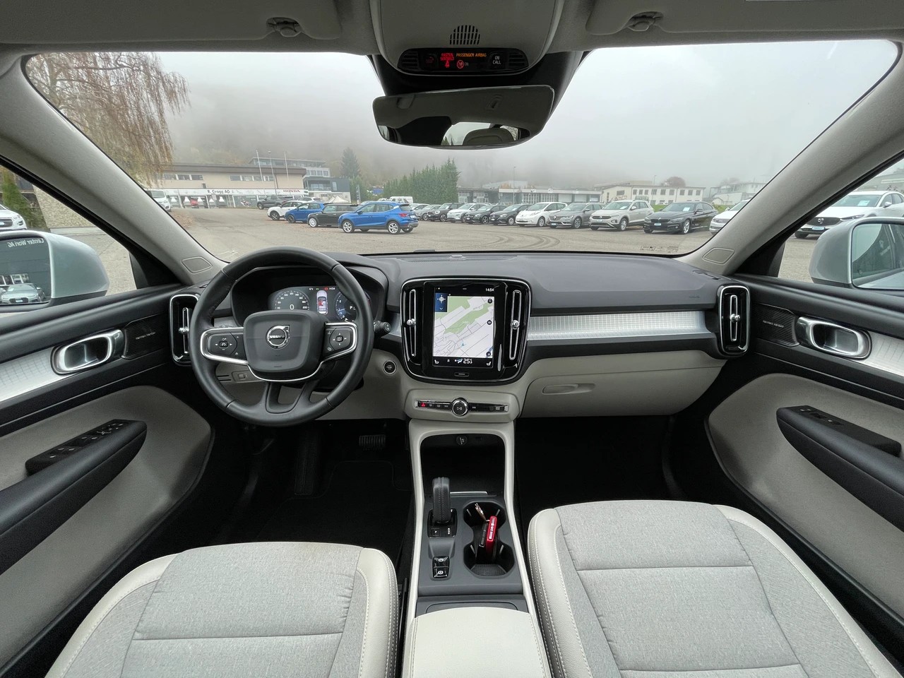VOLVO XC40 T4 AWD Momentum Geartronic-image-7