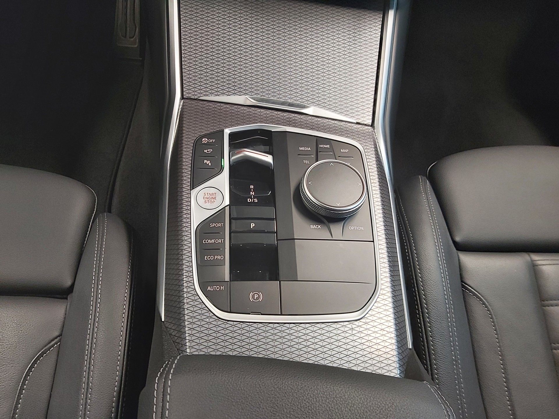 BMW 320d xDrive M Sport Limousine-image-15