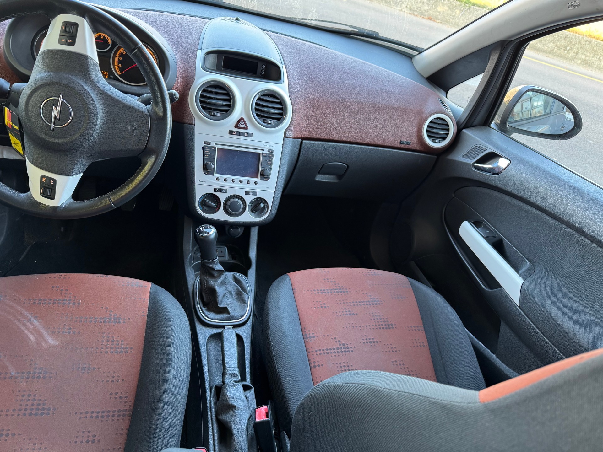 OPEL Corsa 1.4 TP Enjoy-image-7