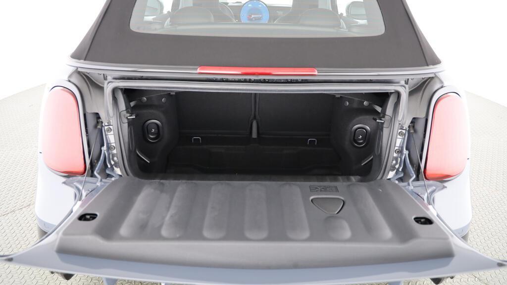 MINI John Cooper Works Cabrio-image-18