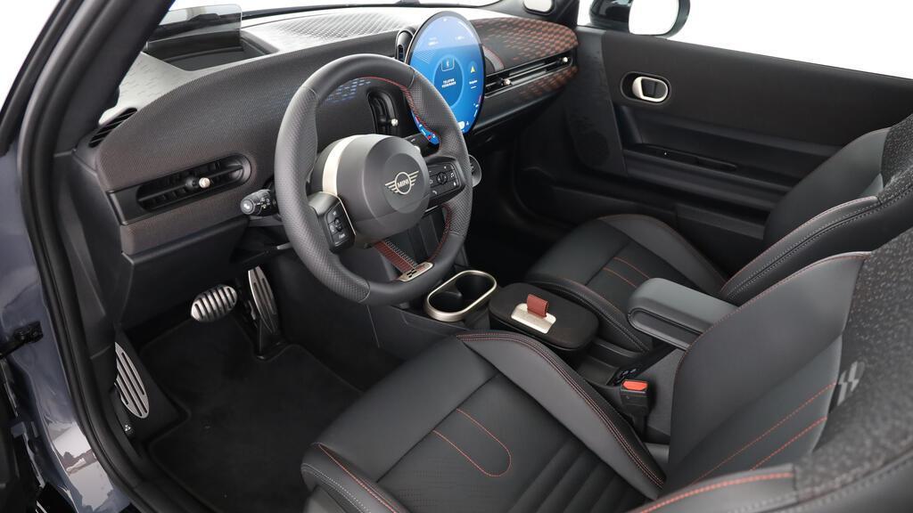 MINI John Cooper Works Cabrio-image-16