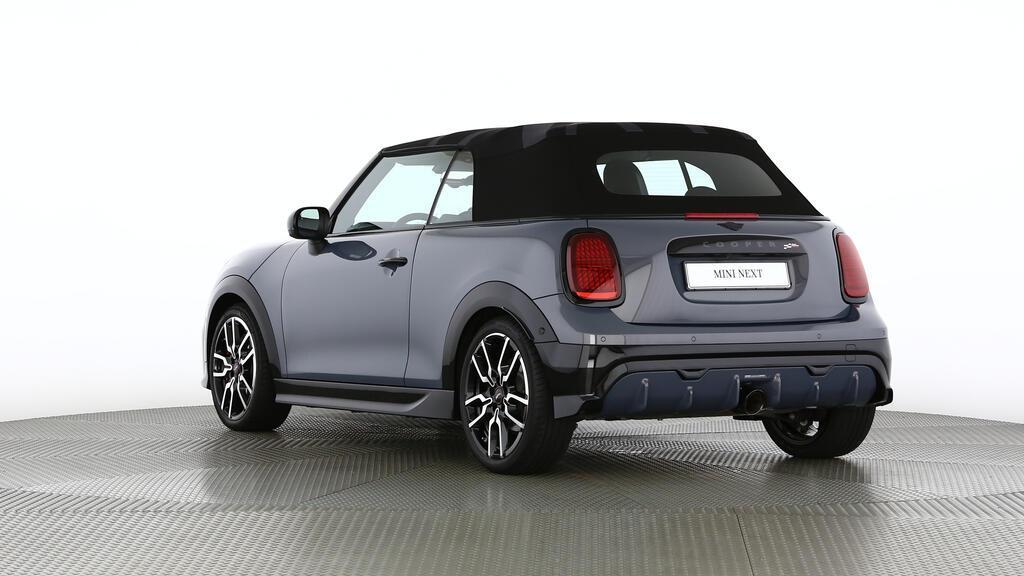MINI John Cooper Works Cabrio-image-4