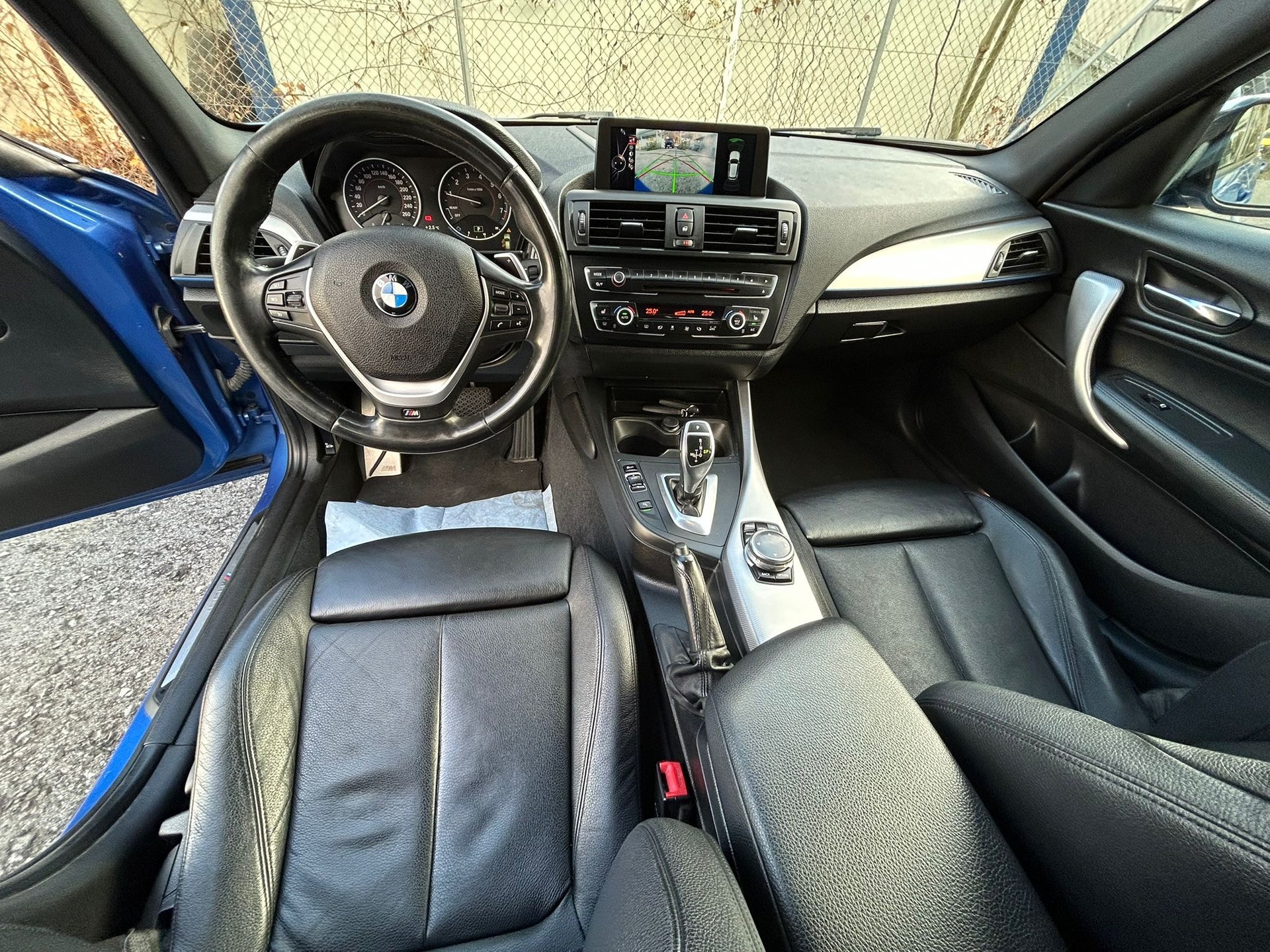 BMW M135i xDrive Steptronic-image-9