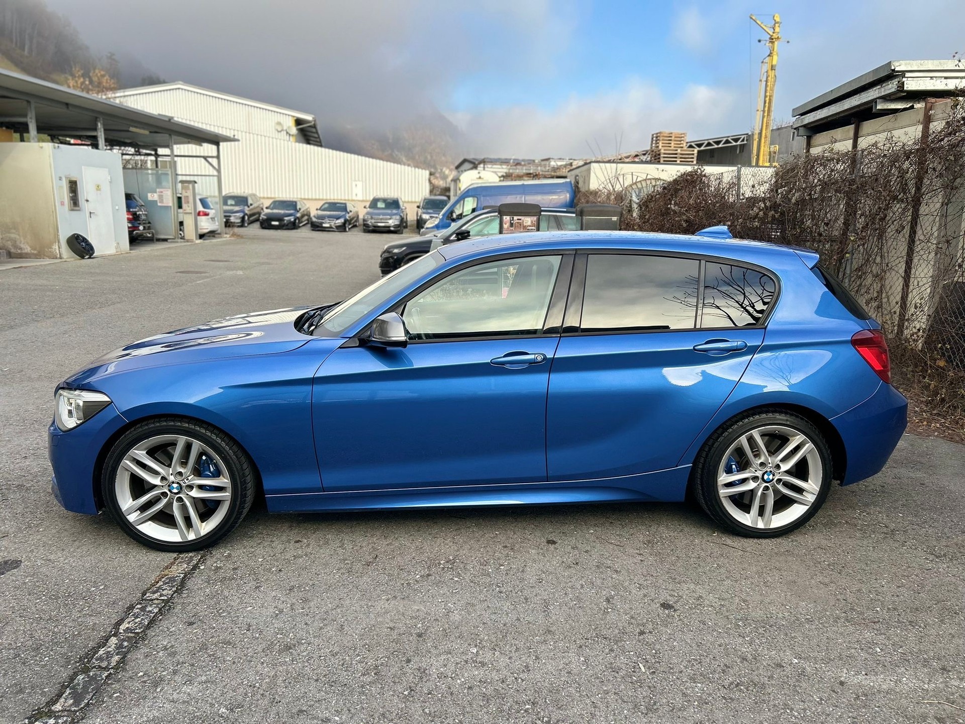 BMW M135i xDrive Steptronic-image-7
