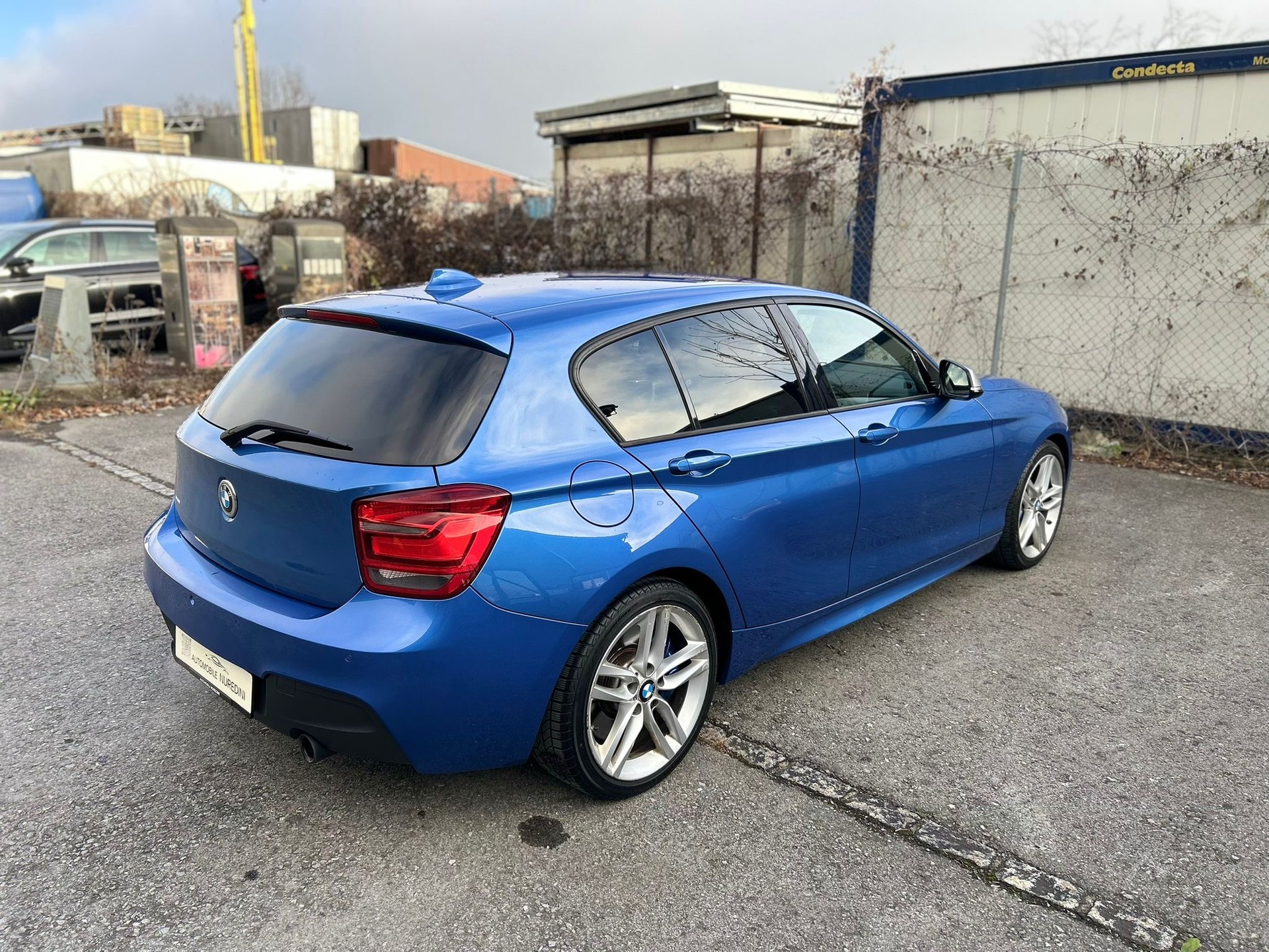BMW M135i xDrive Steptronic-image-2