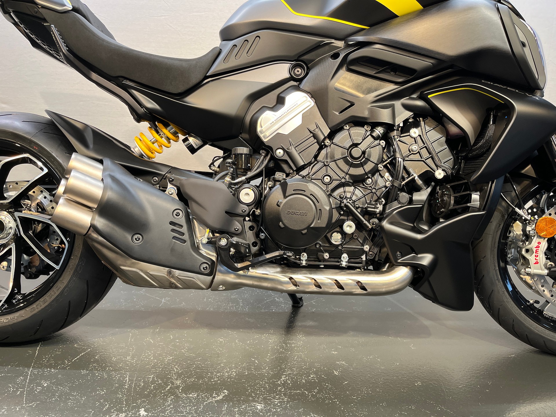 DUCATI Diavel V4 (60)-image-9