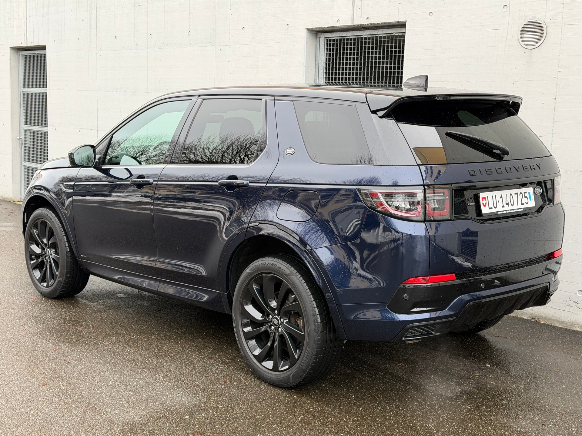 LAND ROVER Discovery Sport R Dyn P300e 1.5 PHEV Base AT8-image-4
