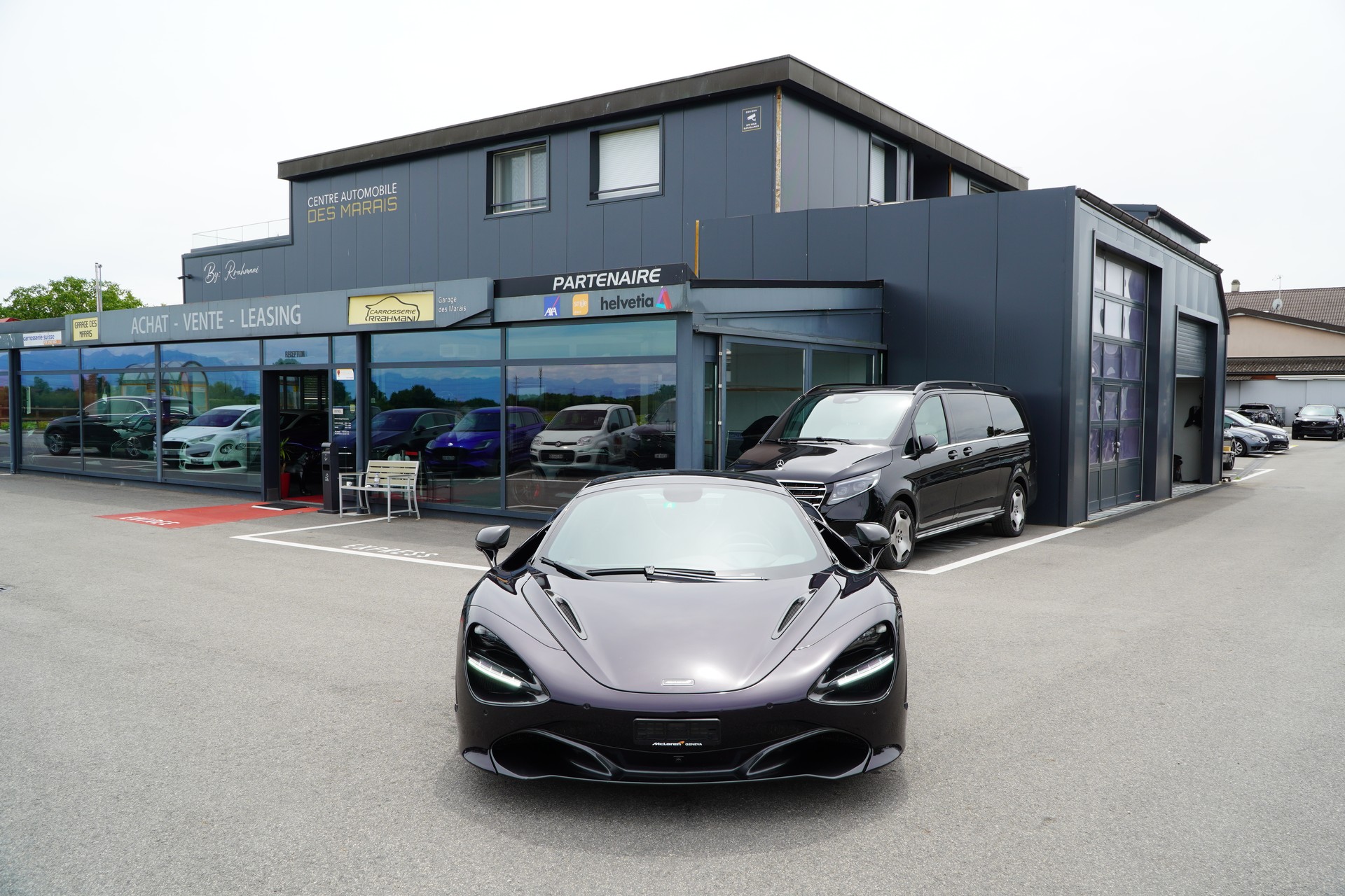 McLAREN 720S Spider 4.0 V8 SSG-showroom-element-2