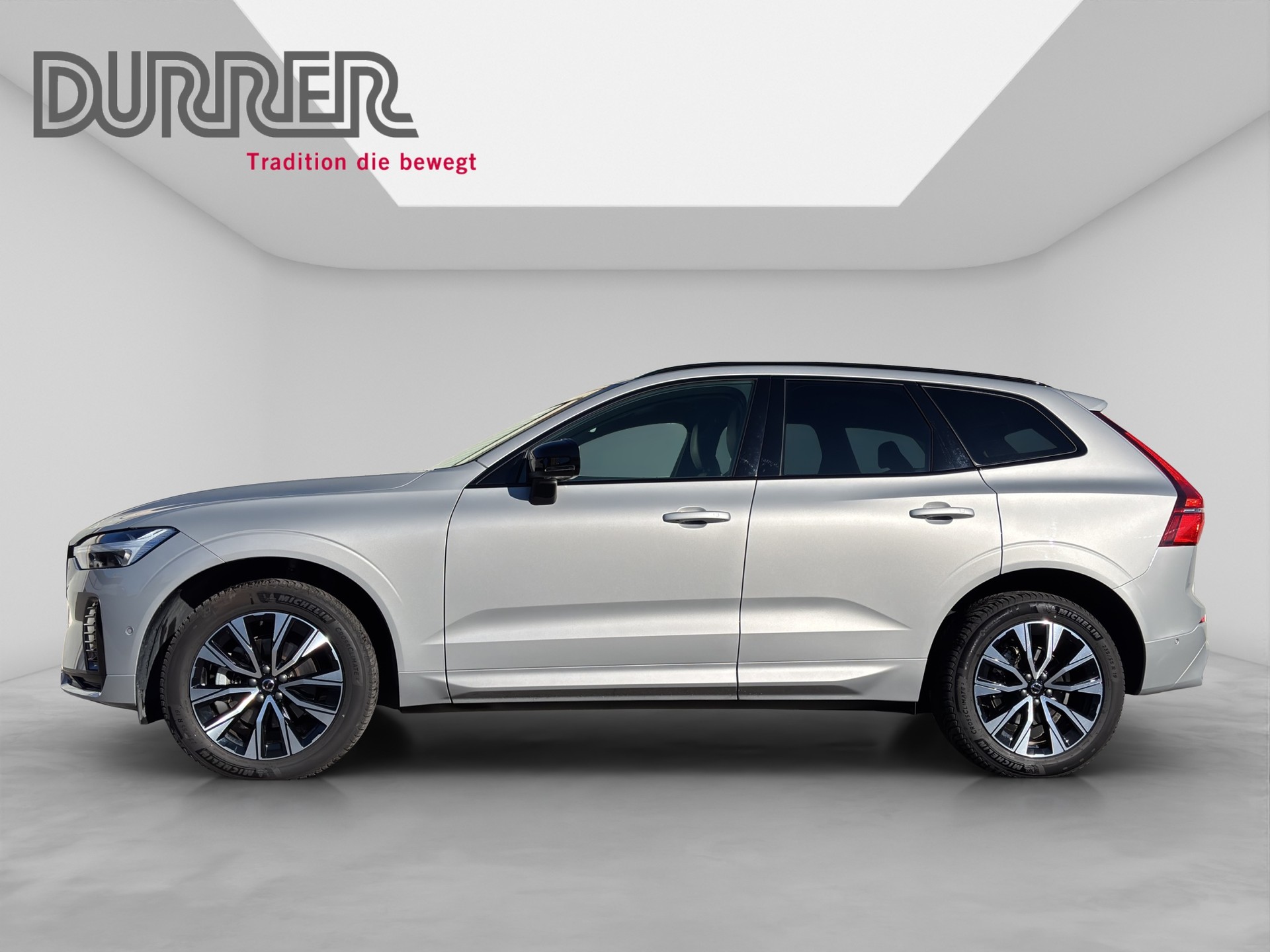 VOLVO XC60 2.0 B5 MH Plus Dark AWD-image-1