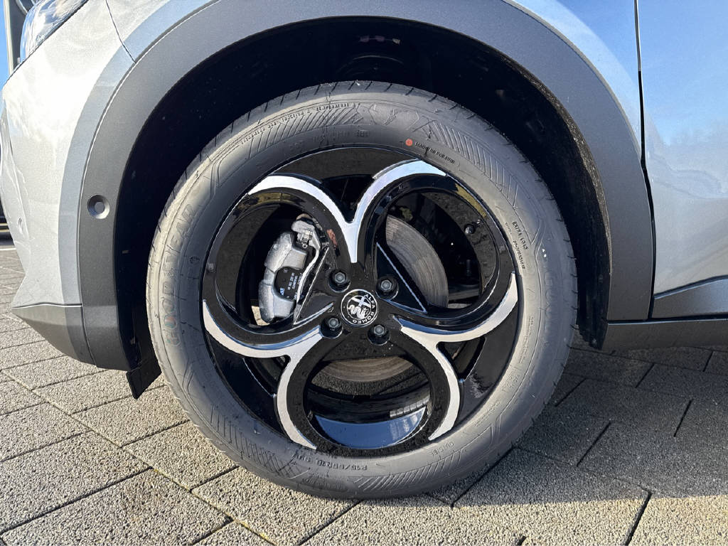 ALFA ROMEO Junior 1.2 Ibrida Speciale-image-9