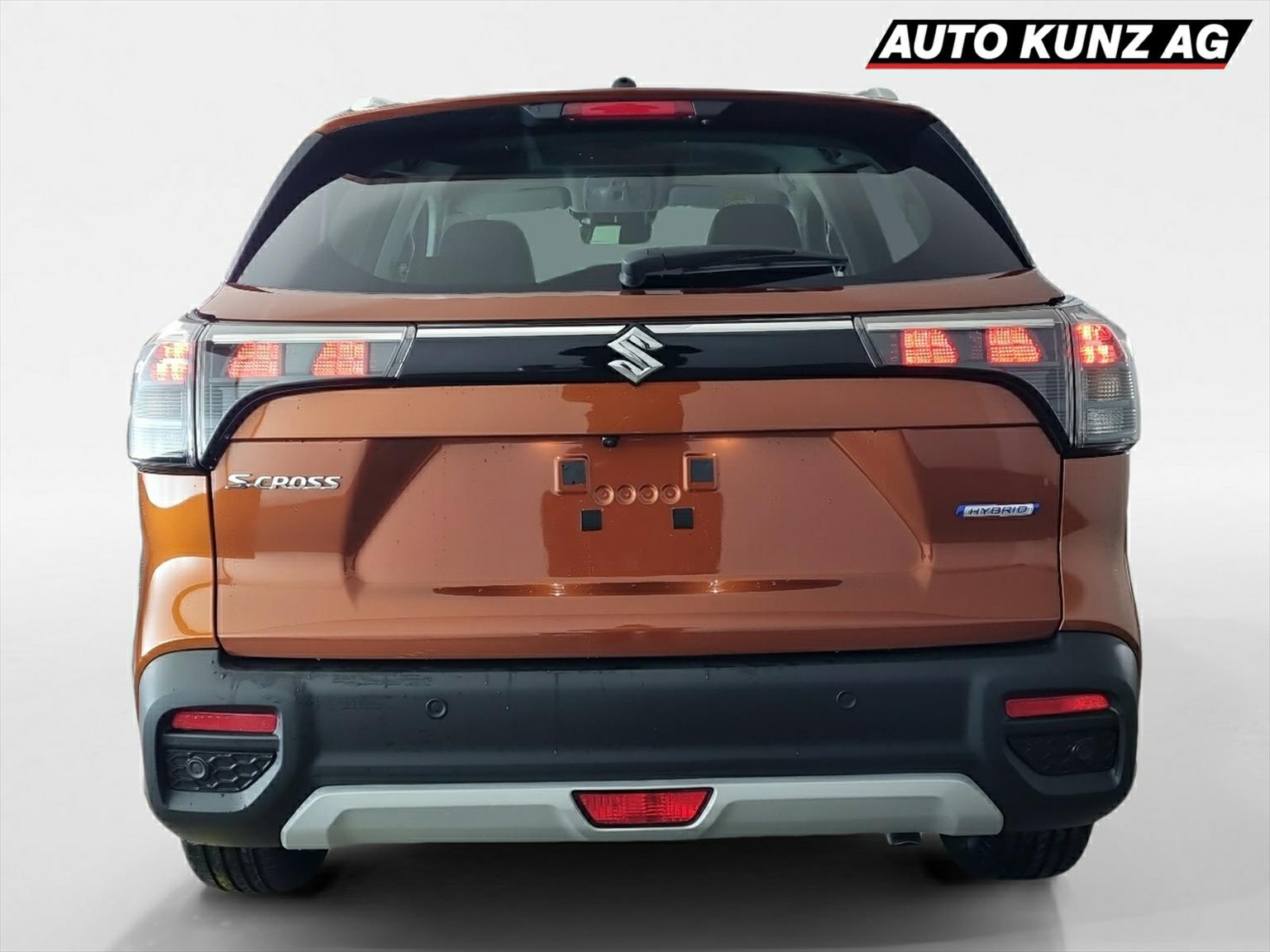 SUZUKI S-Cross 1.4 T Compact+ Hybrid 4x4-image-2