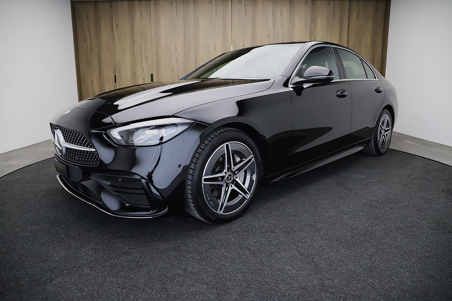 MERCEDES-BENZ C 220 d AMG Line Advance-image-0
