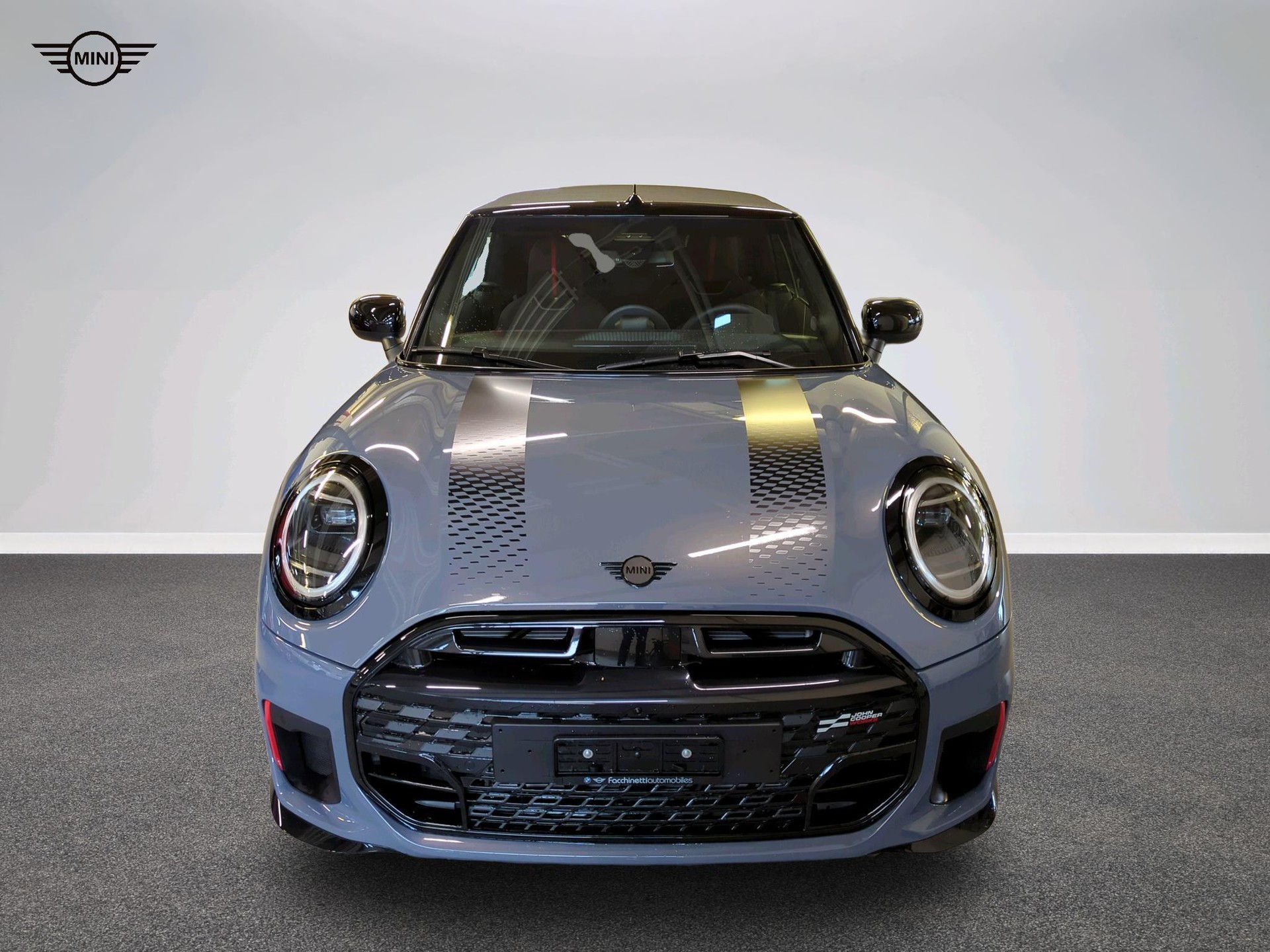 MINI John Cooper Works Cabrio-image-12