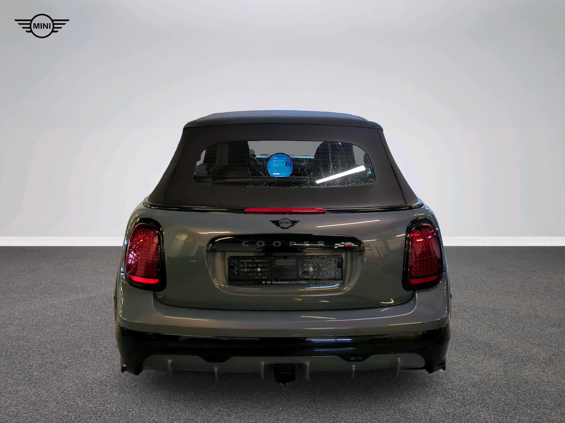 MINI John Cooper Works Cabrio-image-14