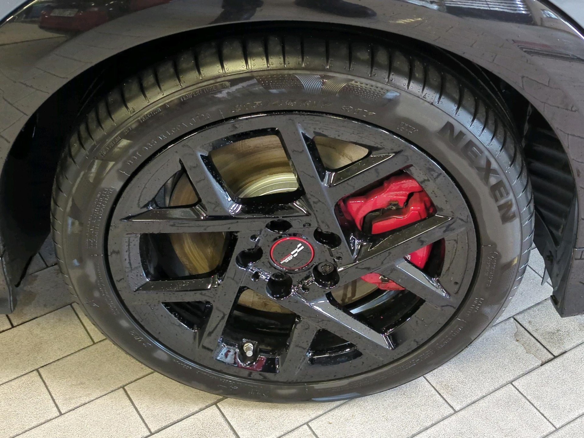 MINI John Cooper Works Cabrio-image-6