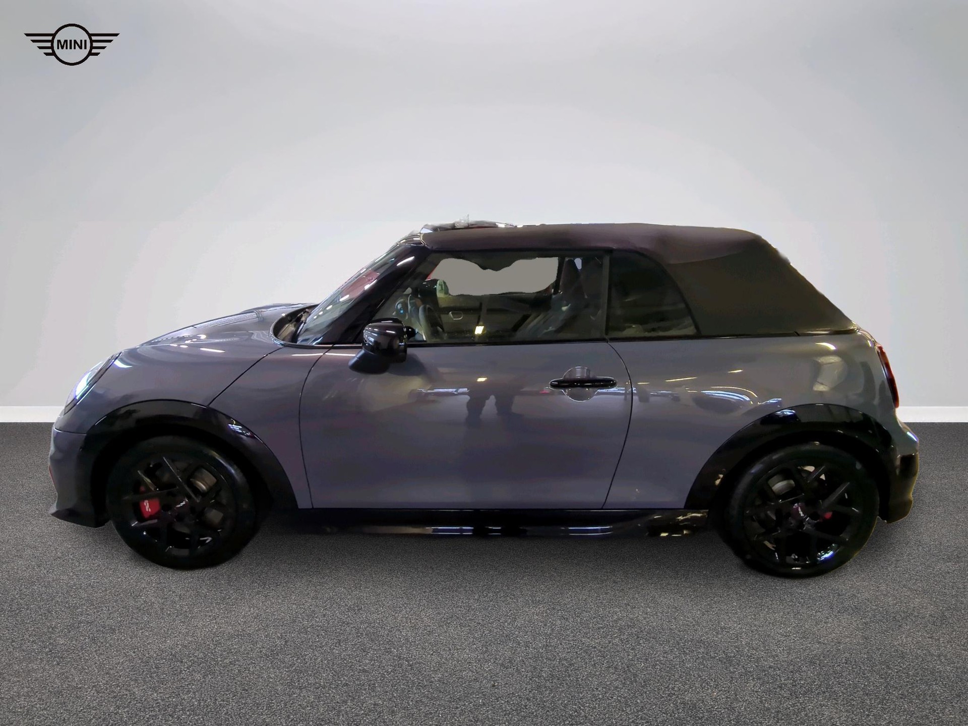 MINI John Cooper Works Cabrio-image-2