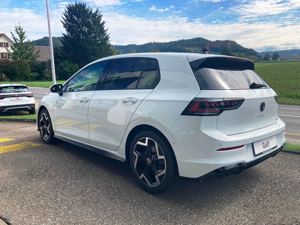 VW Golf 1.5 e TSI mHEV R-Line DSG-image-5