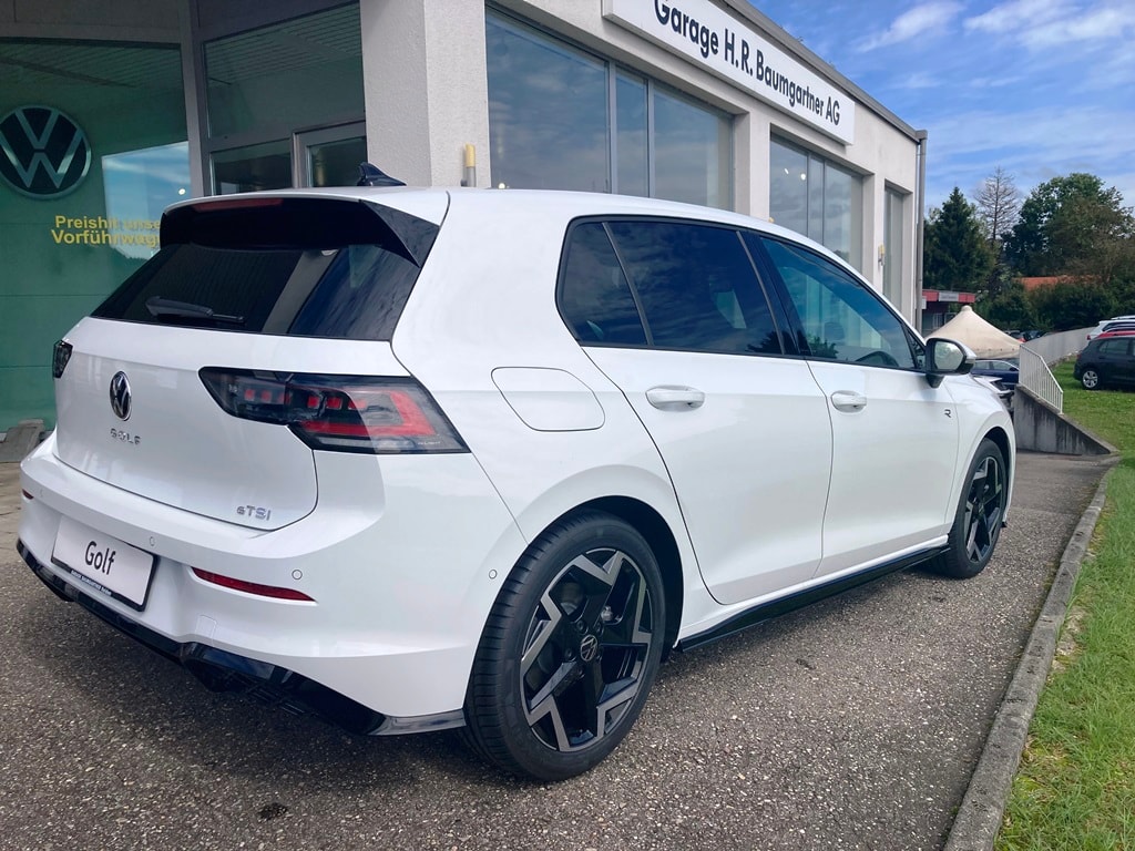 VW Golf 1.5 e TSI mHEV R-Line DSG-image-4