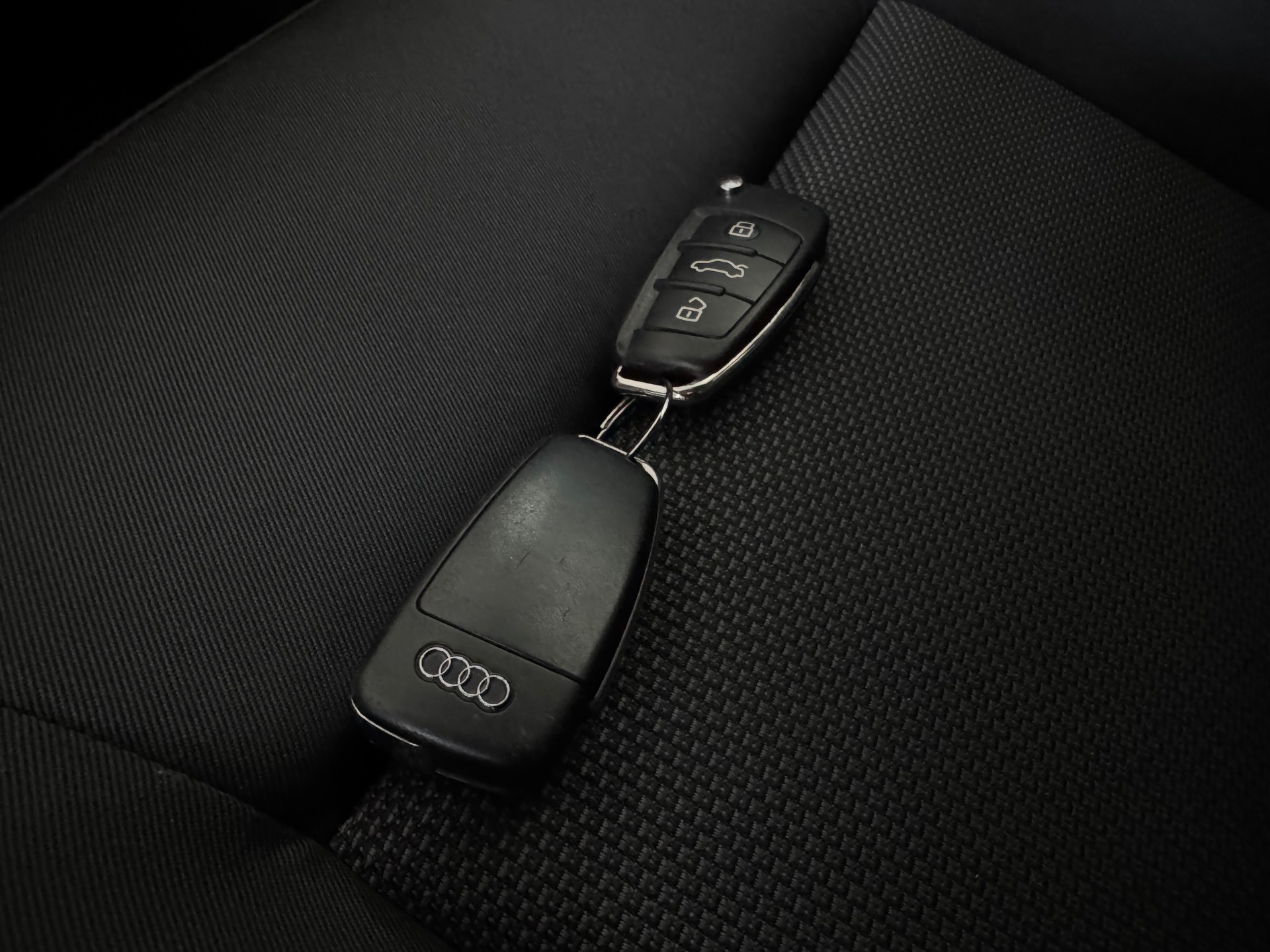 AUDI Q3 1.4 TFSI S-tronic-image-13