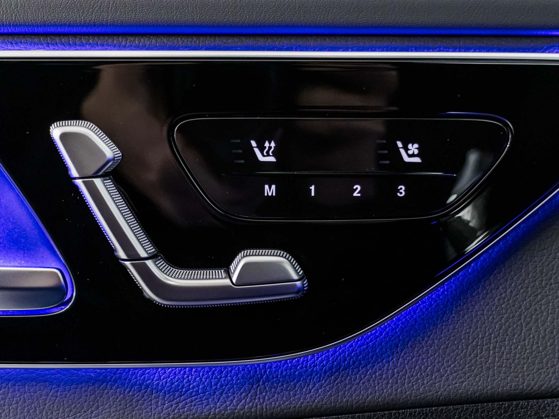 MERCEDES-BENZ C 220 d 4MATIC T-Modell Swiss Star-image-12