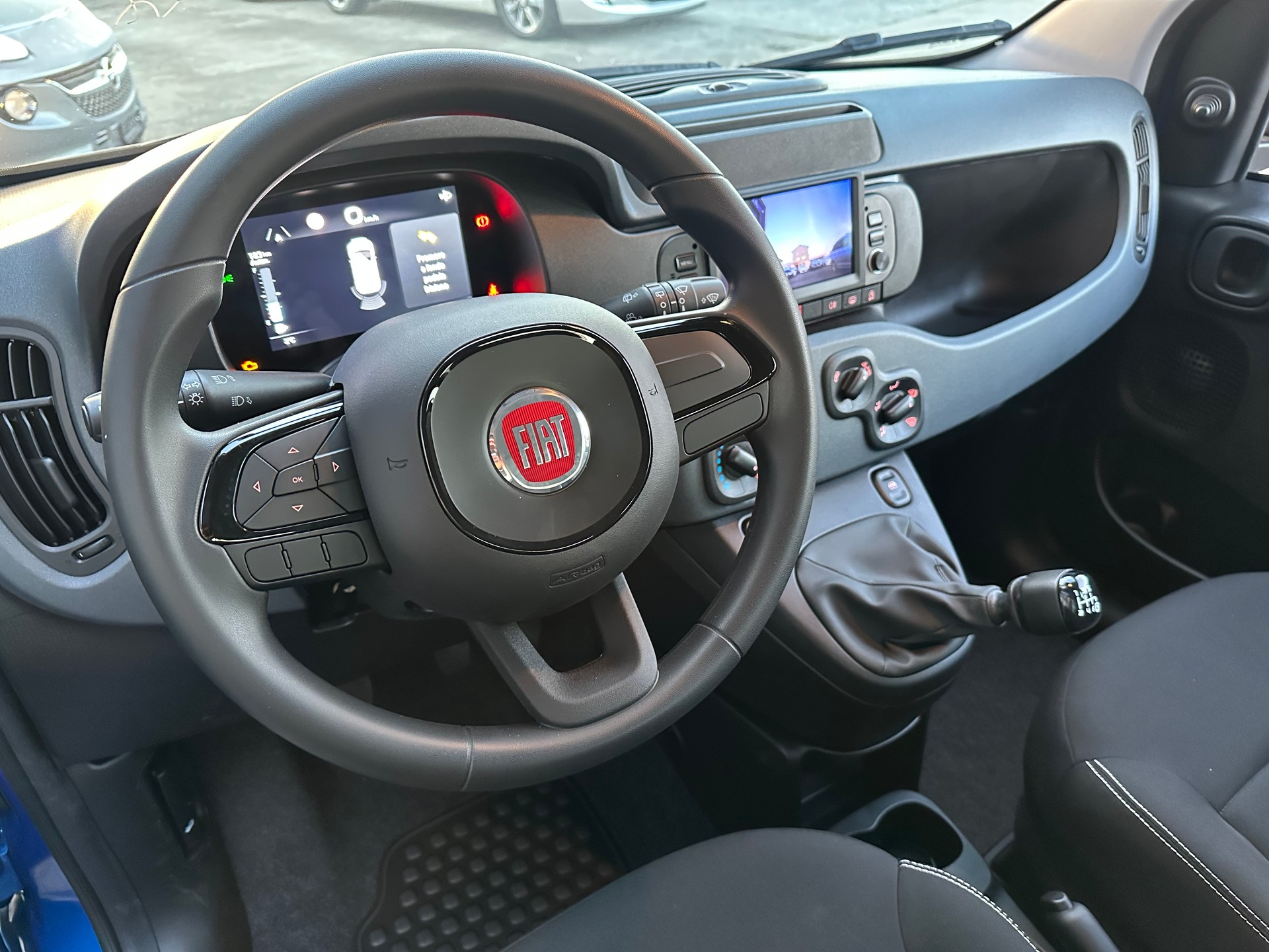 FIAT Panda 1.0 MHEV Pandina-image-22