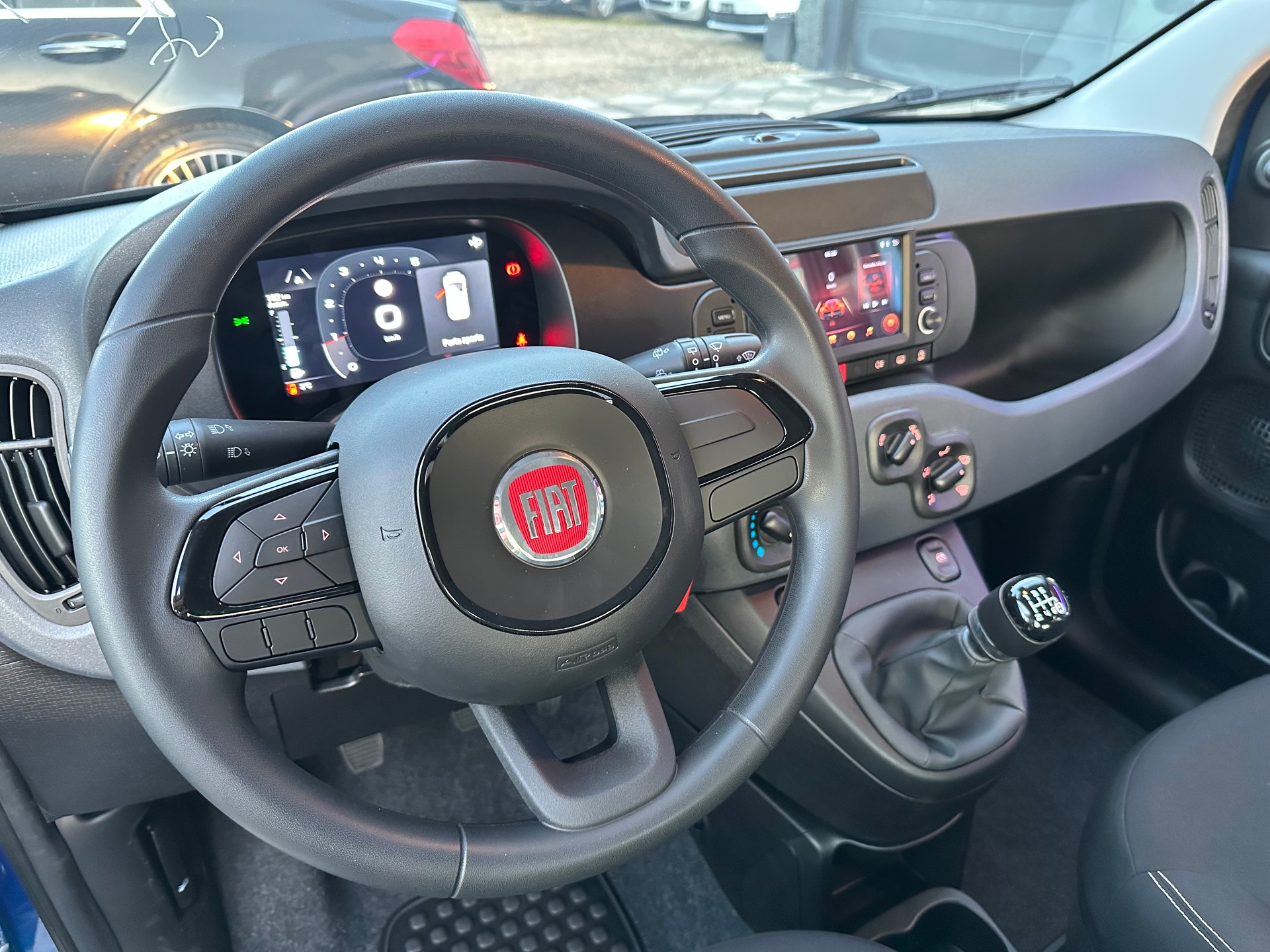 FIAT Panda 1.0 MHEV Pandina-image-18