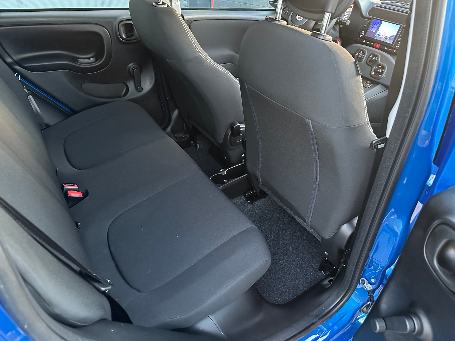 FIAT Panda 1.0 MHEV Pandina-image-23