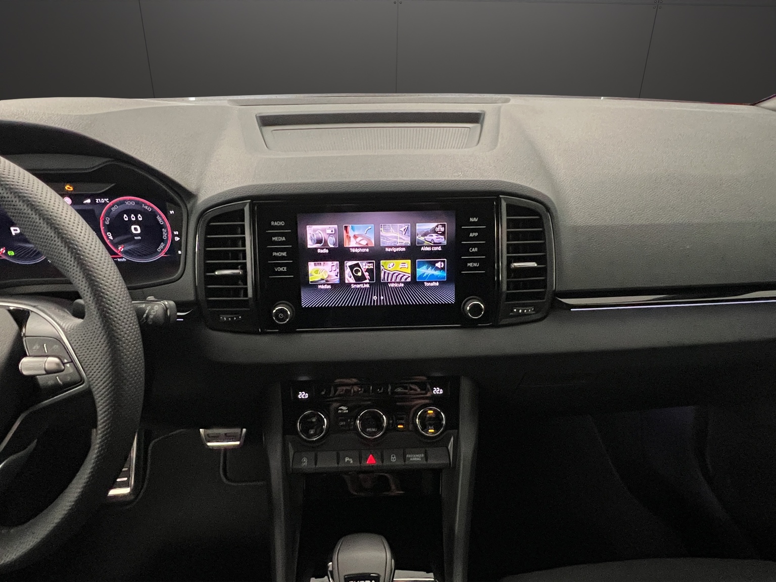 SKODA Karoq 2.0 TSI Dynamic Limited Edition 4x4 DSG-image-10