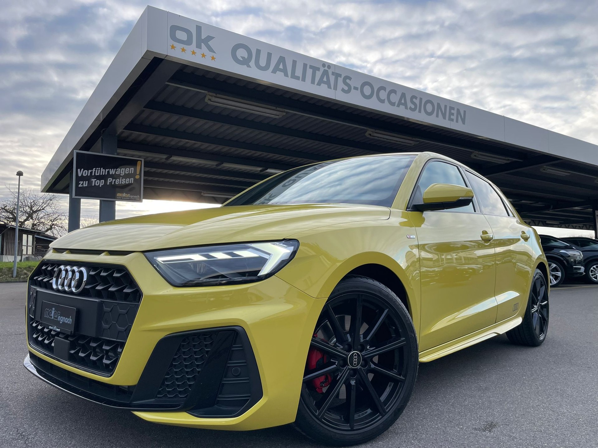 AUDI A1 Sportback 40 TFSI S Line S-tronic-image-0