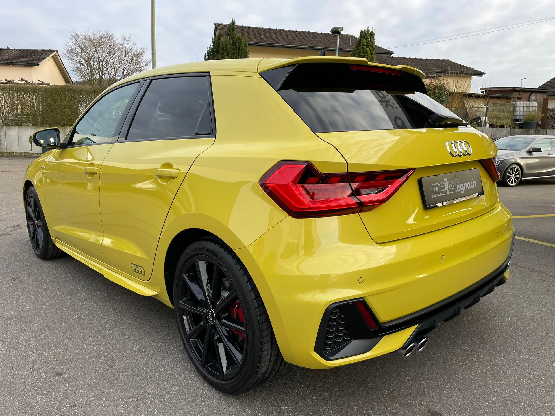 AUDI A1 Sportback 40 TFSI S Line S-tronic-image-6